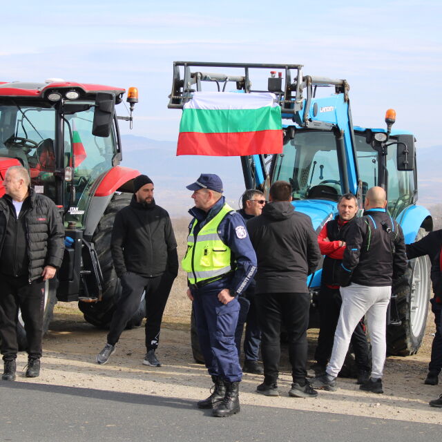 Властта подписа споразумение с част от протестиращите земеделци (ОБЗОР)