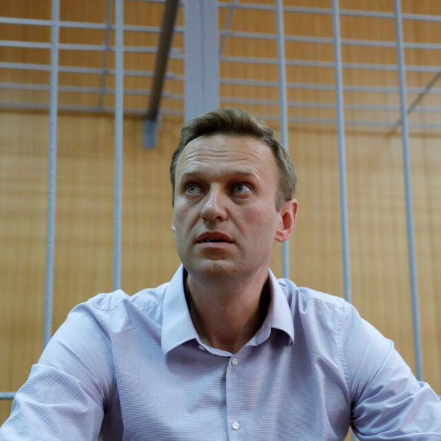 "Новая газета Европа": По тялото на Навални има синини