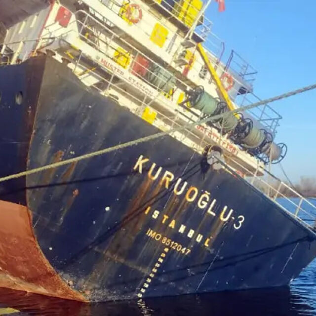Ракети от Русия удариха турски кораб на пристанището в Херсон