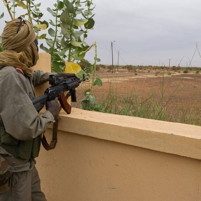 Въоръжени мъже нападнаха луксозен курорт в Мали