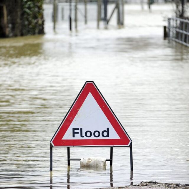 МОСВ предупреждава за опасност от наводнения заради снеготопенето