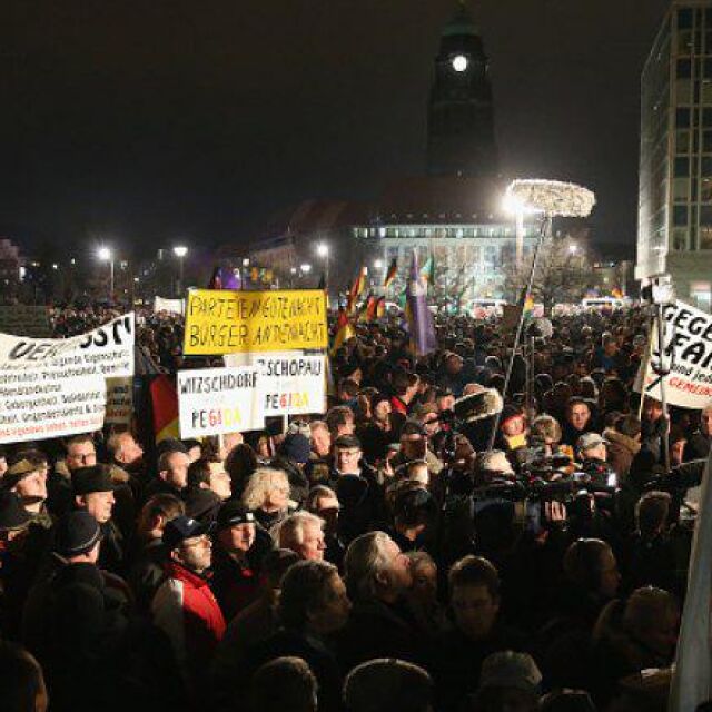 Масови протести на антиислямистите от ПЕГИДА в Германия