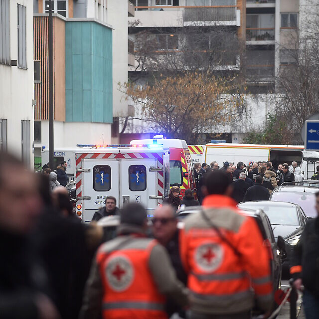 Терористичен удар в сърцето на Франция (ГАЛЕРИЯ)
