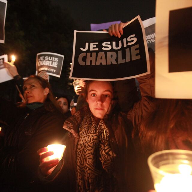 Убийците стреляли безразборно в редакцията на Шарли ебдо