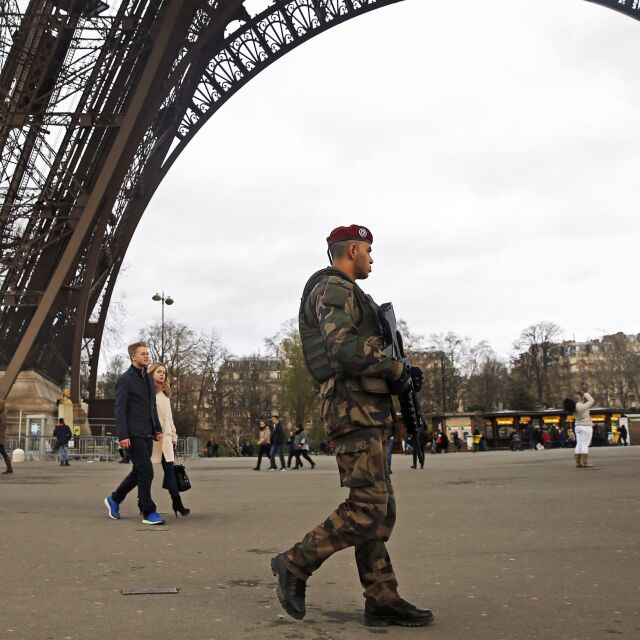 Изключителни мерки за сигурност преди Похода на солидарността във Франция (СНИМКИ)