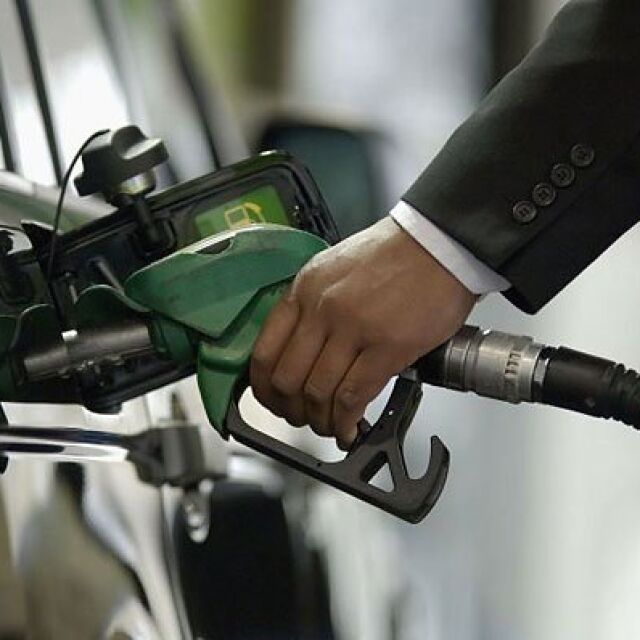 Предпразнично: къде в България бензинът е най-скъп и къде най-евтин