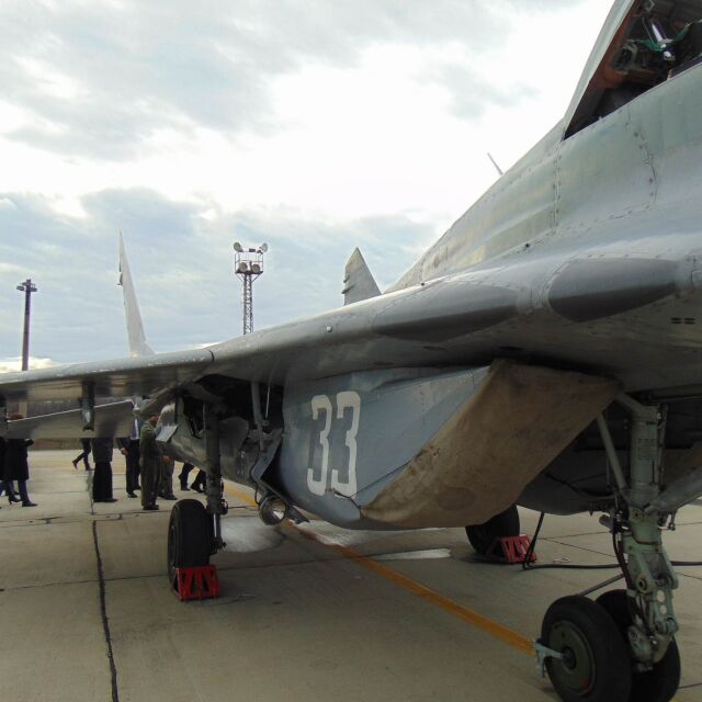 Николай Ненчев: Ще купуваме нови двигатели за МиГ-29, но не от Русия