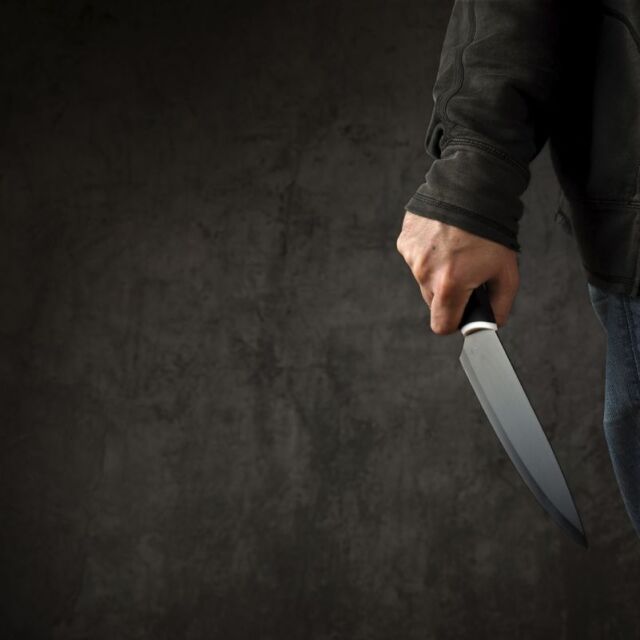 Убийство в Стара Загора: Мъж намушка жена си с нож в сърцето