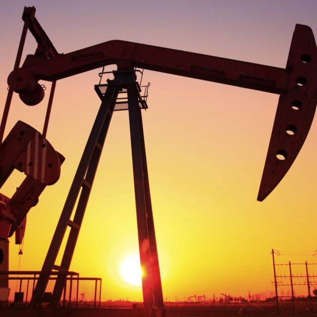 Повишиха се цените на петрола в световен мащаб