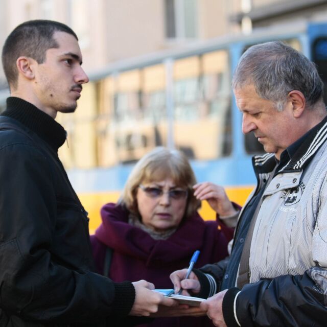 Вече 3000 се подписаха в защита на трамвай №6 в София