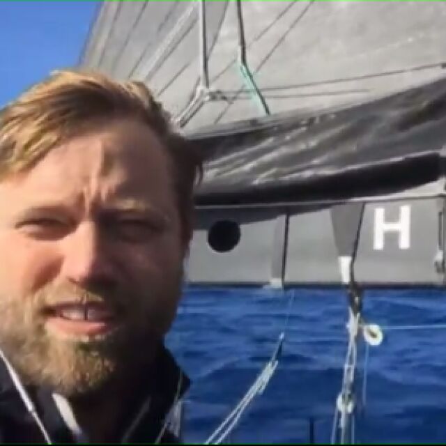 Самотен мореплавател подобри рекорд (ВИДЕО)