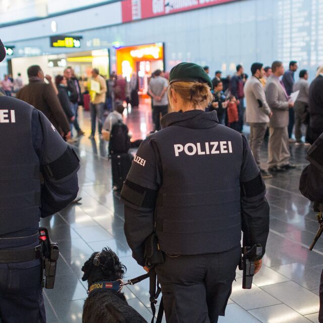 Във Виена арестуваха мъж за планиране на атентат  