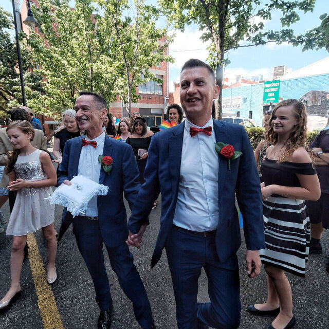 Първите еднополови бракове в Австралия са вече факт