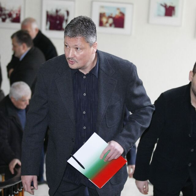 Издигнаха кандидатурата на Пенев за президент на БФС (ВИДЕО)
