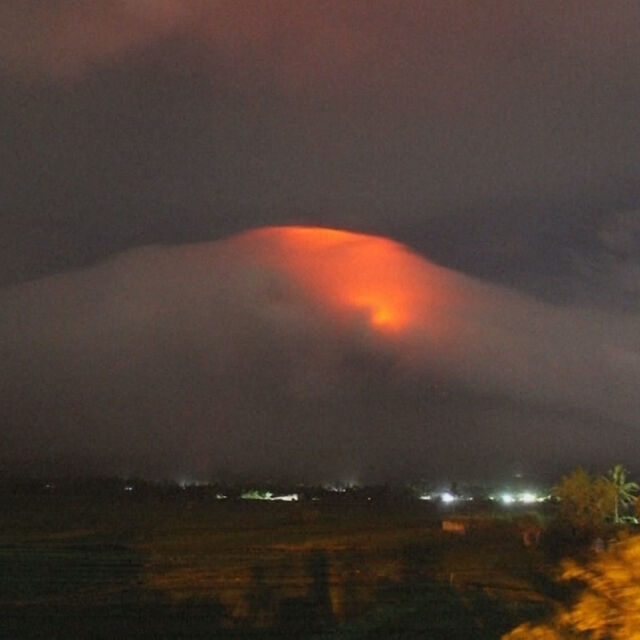 Над 3000 души са евакуирани във Филипините заради вулкан