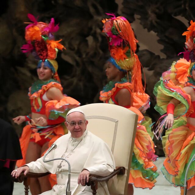 Папа Франциск прие на аудиенция кубински танцьори