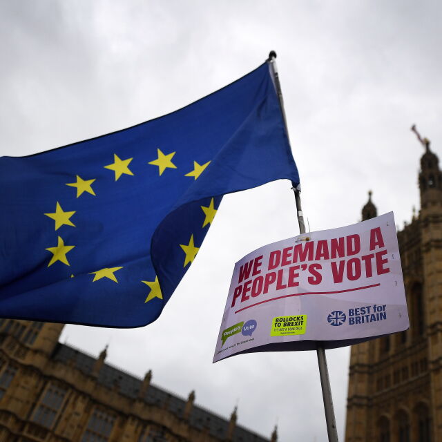 54% от британците искат оставане в ЕС, показва проучване 