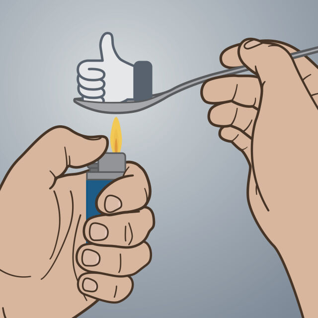 Пристрастяването към Фейсбук е сравнимо с хероинова зависимост