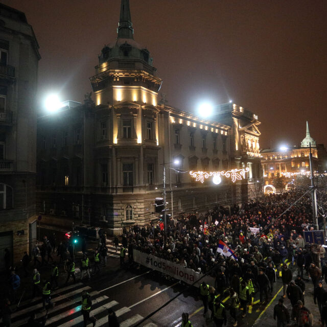 Въпреки студа: Хиляди сърби протестираха отново срещу Александър Вучич 