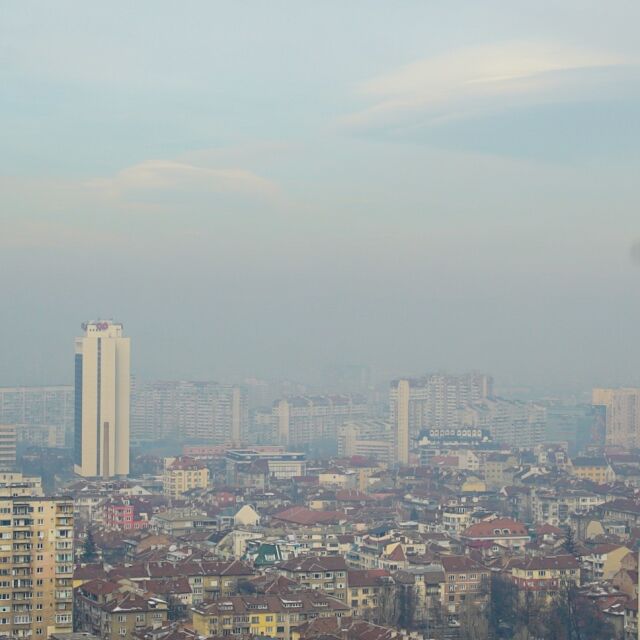 Отново мръсен въздух в София и още няколко града