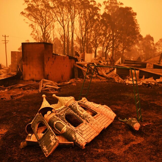 Жертвите на пожарите в Австралия вече са 24