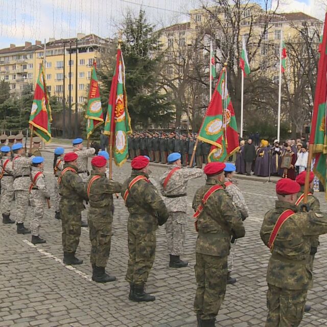 На Богоявление осветиха бойните знамена на Българската армия