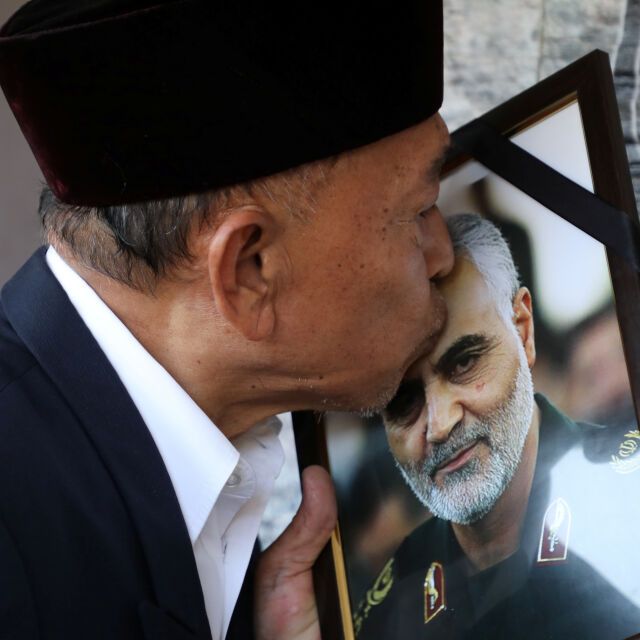 Погребението на убития генерал Касем Сулеймани ще е днес в Иран