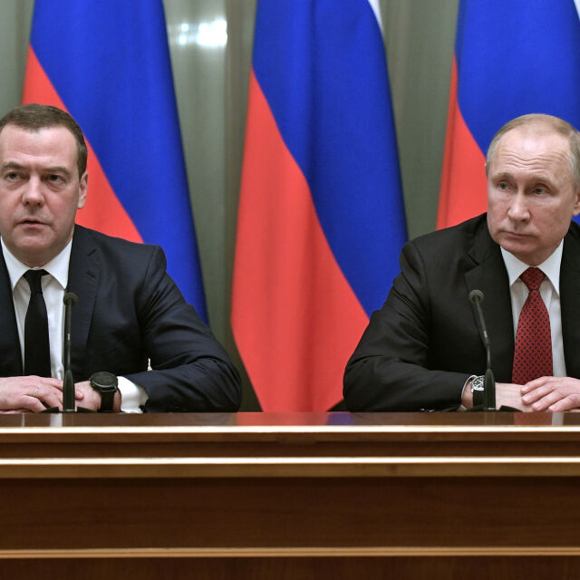 Дмитрий Медведев подаде оставка като премиер на Русия