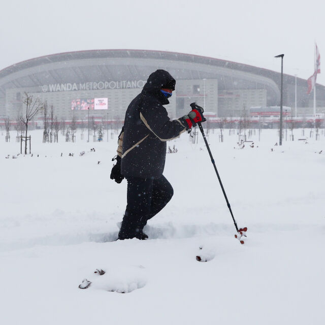 Снежен ад или възможност за нови спортни дисциплини (ВИДЕО)
