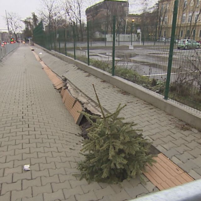 Некачествен ремонт ли е причината за пропадането на тротоар над метростанция в София?