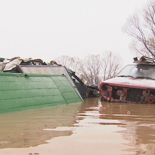 След бедствието в Костинброд: Започва описване на щетите след наводнението