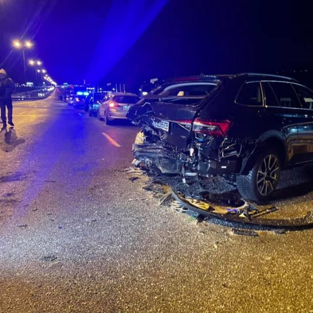 Видео показва верижната катастрофа с поне 9 автомобила на Околовръстното в София