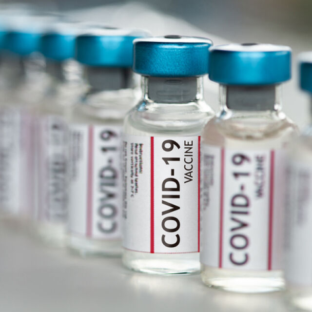Ваксините за европейците: ЕС ще получи до края на март 100 милиона дози