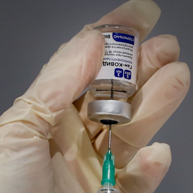 Унгария одобри руската ваксина „Спутник V“ и тази на „АстраЗенека“