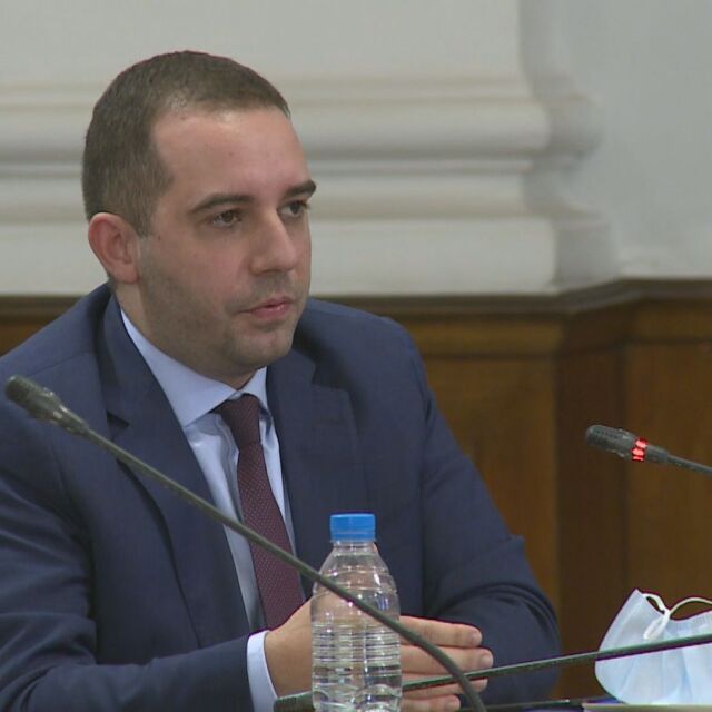 Богдан Кирилов: България има гарантирани 18 млн. дози ваксини срещу COVID-19