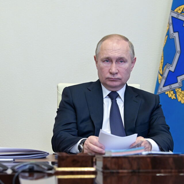 Путин за Казахстан: Москва няма да позволи повече нежни революции в региона  