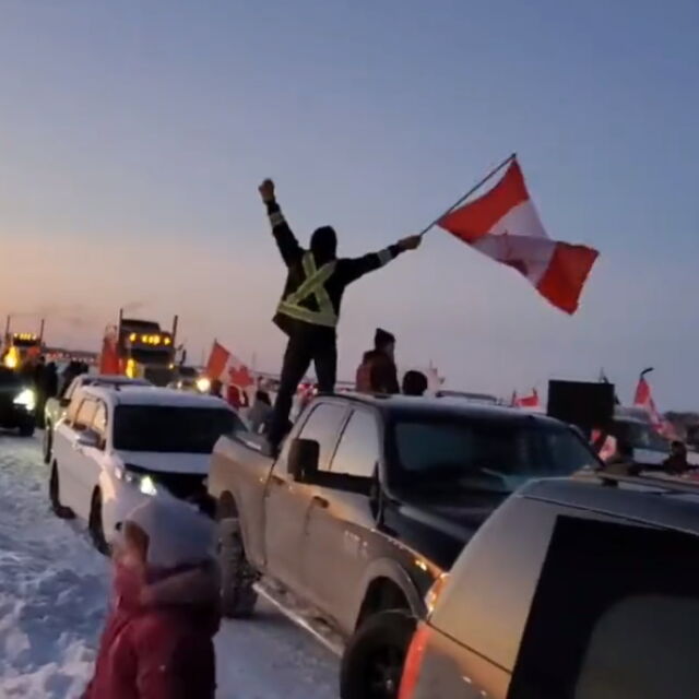 Канадски шофьори на камиони на протест срещу задължителната ваксинация