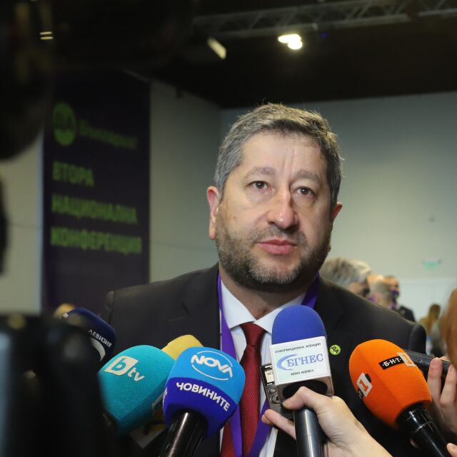 Преизбраха Христо Иванов за председател на „Да, България“