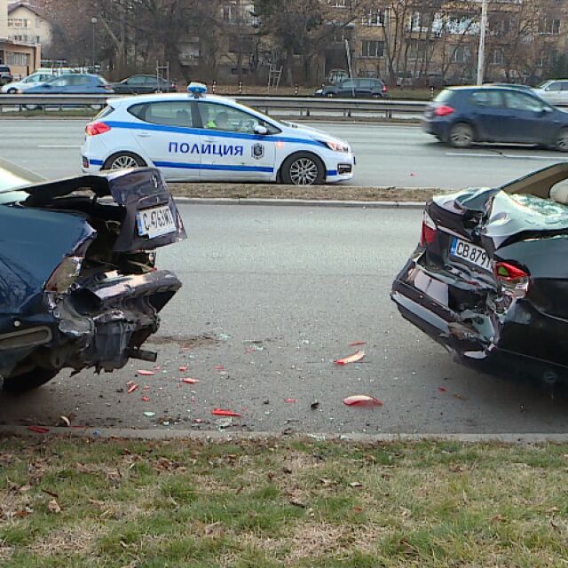 Полицай е ударил колите на „Цариградско шосе“ навръх Нова година (ОБЗОР)