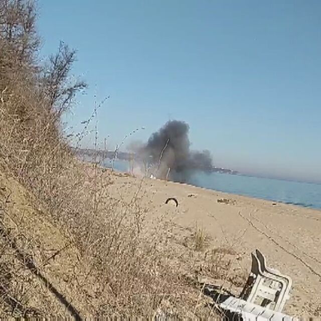 Унищожиха бойна мина на плажа в Обзор (ВИДЕО)