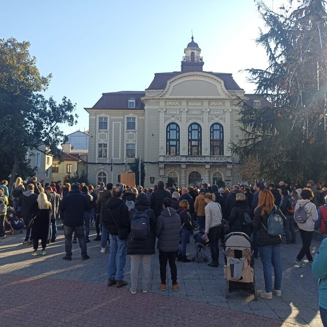 Протест в Пловдив заради съдбата на Пловдивския панаир (СНИМКИ)