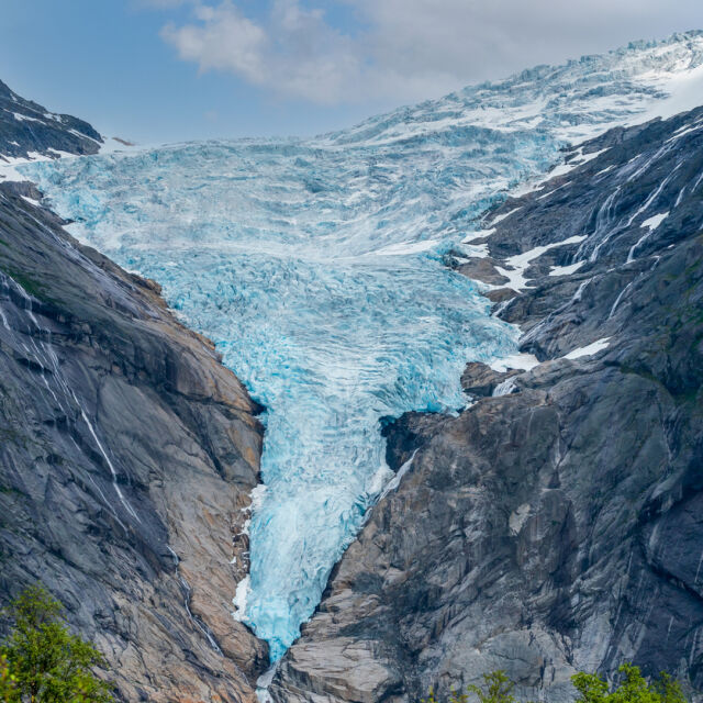 Необратим процес: Половината от ледниците ще изчезнат до 2100 г. 