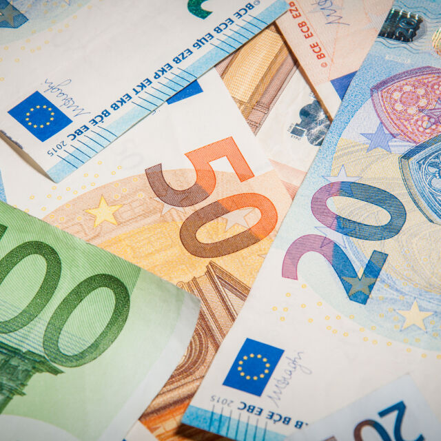 Кои са най-фалшифицираните евробанкноти?