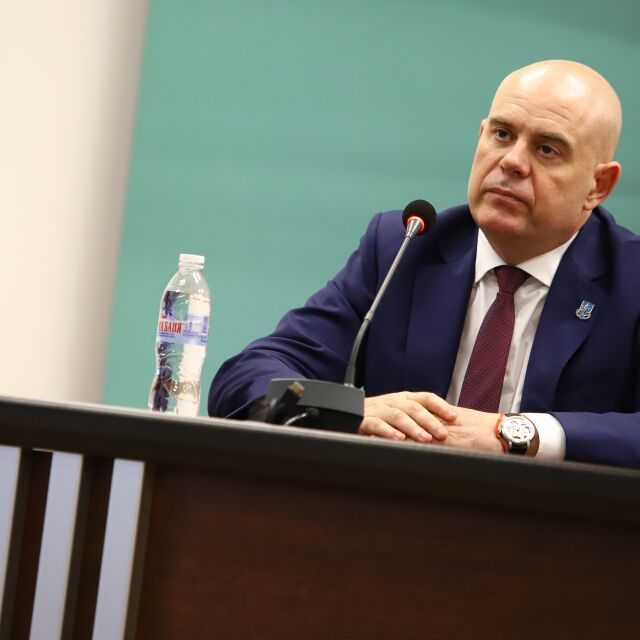 Иван Гешев: Няма да позволя натиск върху магистратите от криминални „авторитети“
