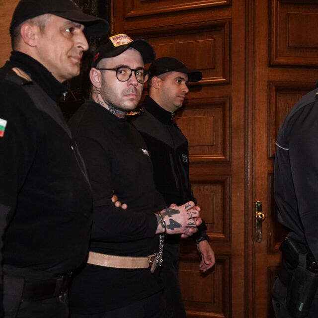 Само по bTV: Семерджиев предложил 10 хил. евро подкуп на полицай, след което избягал дрогиран