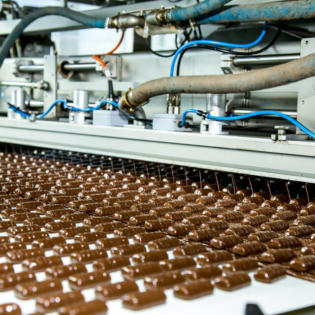 Популярна компания за шоколад мести цялото си производство у нас