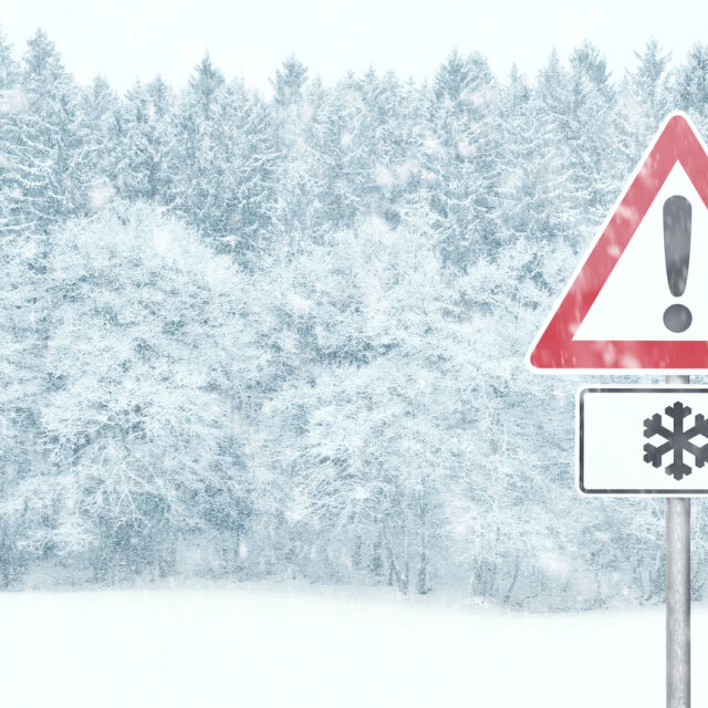 Оранжев код: Предупреждение за интензивни валежи от сняг в 4 области на страната