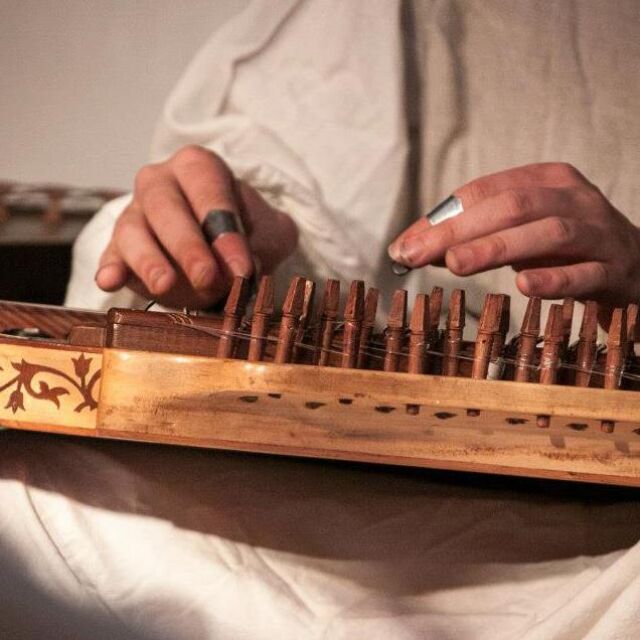 Канун: Музикалният инструмент, който променя живота на един българин