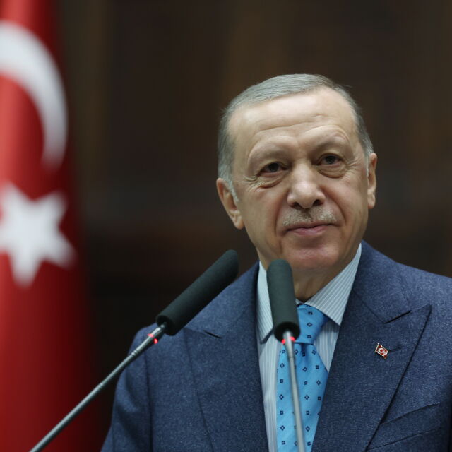 Специалните пратеници на bTV в Турция: При 95% обработени бюлетини Реджеп Ердоган води