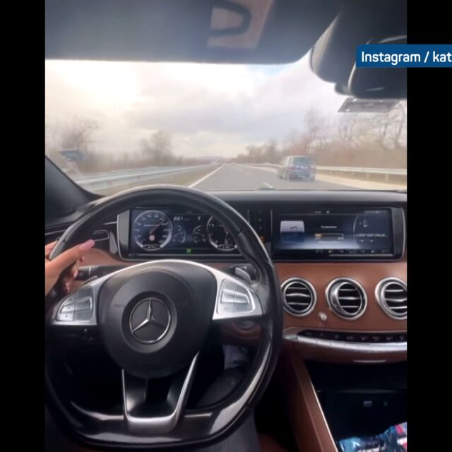 „Мис Силикон“ с 260 км/ч по магистрала: Не за първи път инфлуенсърката шофира безразсъдно